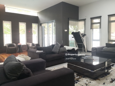 Fully furnished bungalow close to Mid Valley
