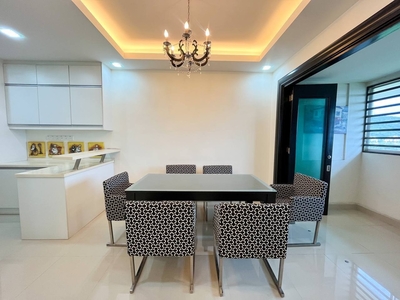 FULLY RENOVATED & WELL MAINTAINED Armanee Condominium Duplex at Damansara Damai For Rent