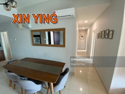 Furnished & Renovated Unit, 2 Side by side Carpark at Low Floor