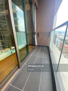High Floor, sunny unit with unblock view.
