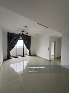 High Floor Unit With Balcony Facing Outstanding City View