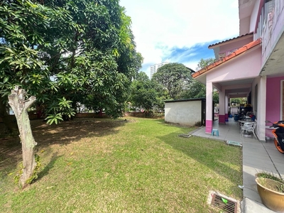 Johor Bahru Taman Perling Jalan Layang x/x Double Storey Terrace House - Corner Lot Land 5145sqft 地大到可以建游泳池，可以做小型别墅