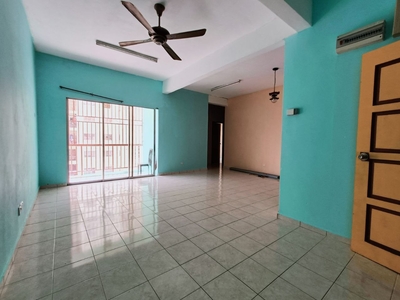 NEWLY REFURBISHED Selesa i-Resort Apartment @ Taman Damai Mewah, Kajang