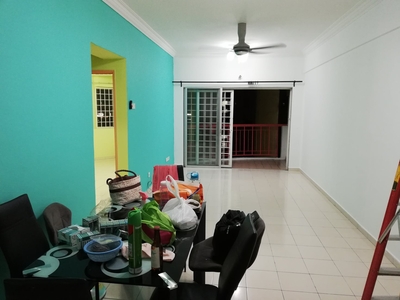 Pandan Utama Apartment at pandan utama ampang partially furnished for rent