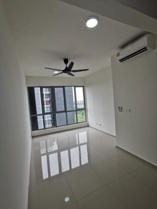 Partially Furnished Gravit8 Klang Condo For Rent