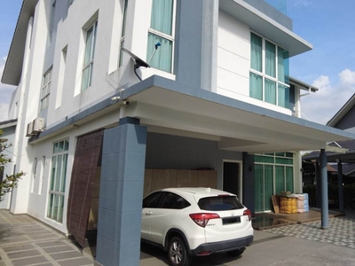Renovated Bungalow 2.5 Storey Bungalow Astellia Residence, Denai Alam Shah Alam For Sale