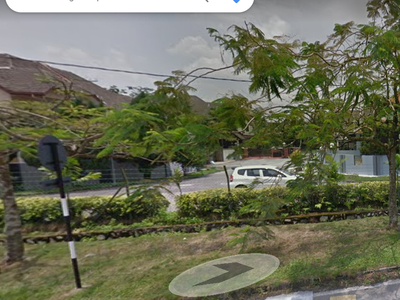 Semi Detached house at Sl 8 Bandar Sungai Long next to golf course