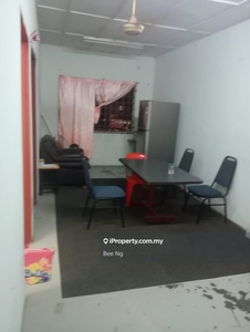 Tmn thamby Chick Karim,ground floor townhouse unit for sale