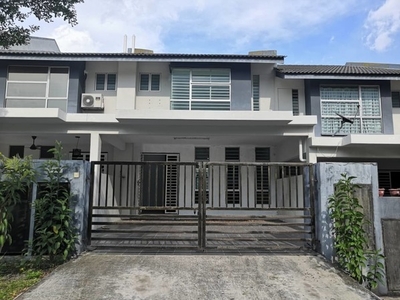 Bangi Avenue, Bangi, Selangor 2 Storey House For SALE!! Freehold, Below Market Value