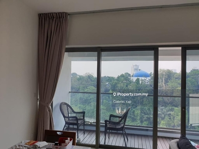 Bright Corner Unit In Superb Condition With Lake Garden & KL City View
