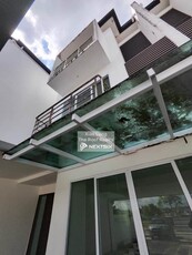 Palm Residence 3 Storey Terrace Intermediate For Sale