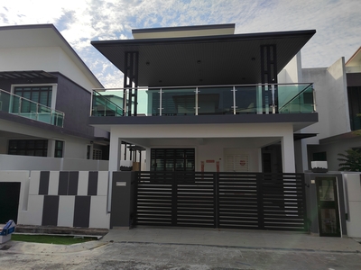 Ozana Residence double Storey Semi D 40x85 fully Renovation for sell