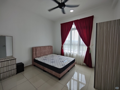 Nice All Female Master Room,Direct Link Bridge To MRT,Viewing Available Anytime