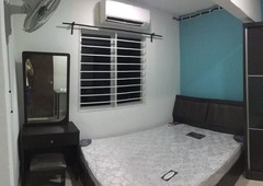 NEWLY-renovated& Fully Furnished Medium Room at USJ 13 Subang( Gated Guarded, near LRT!!)