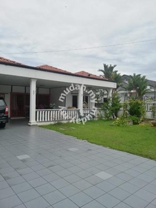 Klang 8000sf bungalow Telok Pulai 5 rooms