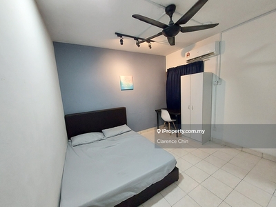The Palm Spring (Kota Damansara) Middle Room for Rent