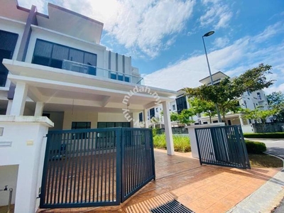 Corner only 5xxK !! Double Storey 46x85 Shah Alam [Gated & Guarded]