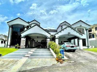 NICE RENOVATED Semi-D KGSAAS Seksyen 13 Shah Alam Double Storey House