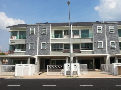 Seri Jalil, Bukit Jalil, 2.5 sty terrace for rent