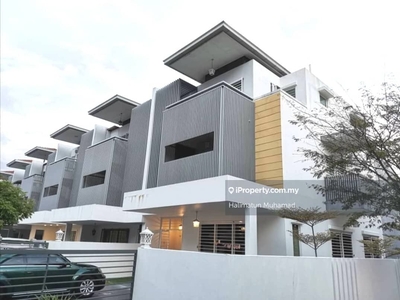 2.5 Storey Terrace House Superlink Nadayu 92 Kajang