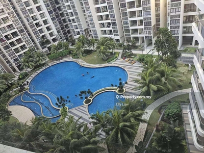 Big danga bay condo now for rent with public pool