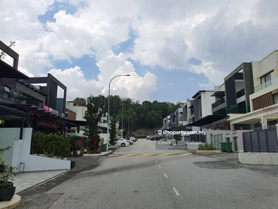 Cheap 3 Stry Renovated Partly Furnished Terrace House @ Sutera Heights