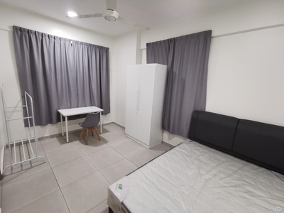 De Centrum UniPark, MALAY FEMALE Unit, Fully-furnished, Personal Bathroom