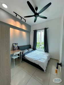 Middle Room at Solaria Residences Bayan Lepas, Penang