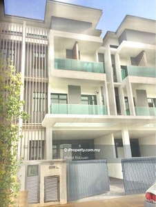 Private Pool Furnished 3 Storey Link Pool Villa Reflexion Puchong