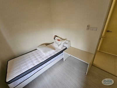 Single Room at The Hamilton For Rent,Branded Mattress And Wordrobe,Walking 3min to Wangsa Walk and 5Min to LRT Sri Rampai,WiFi 500mbps