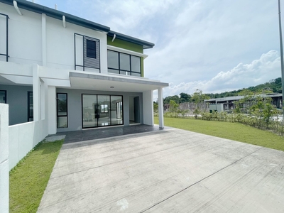 Guarded gated modern arch 2 story terrace @bangi