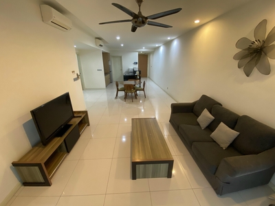 Impiana 2 bedder unit for rent