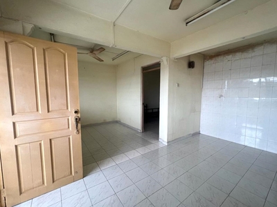 Tun Aminah Skudai Low Cost Flat 1st Floor Renovated Fully Tiles Unit