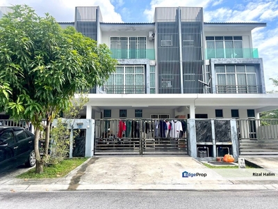 Freehold 3 Storey Terrace House For Sale