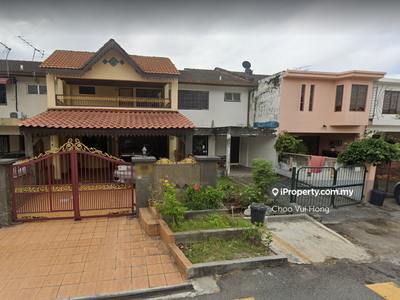2 Storey House at Taman Serdang Raya Near MRT