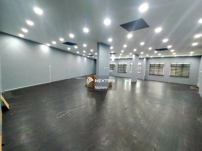 Austin V Square Ground Floor Shop For Rent