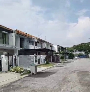 Bandar Dato Onn, Perjiranan 11, Johor Bahru Double Storey Terrace House For Sale