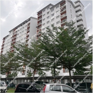 Bank Lelong 3 Bedroom Suria Permai Apartment , Seri Kembangan