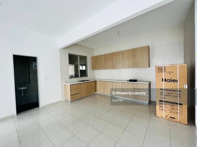 Brand New Unit Partially Furnished Residensi Adelia 2, Bangi Avenue