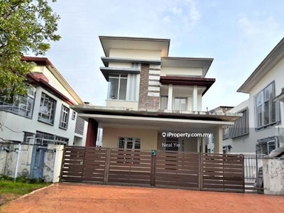 Casa Idaman Double Storey Bungalow House