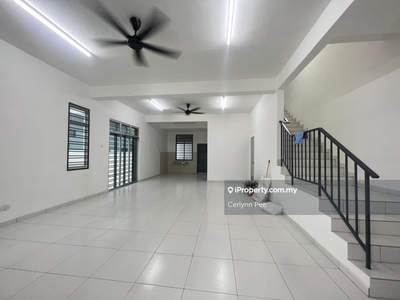 Double storey cluster house , Pulai Mutiara for rent