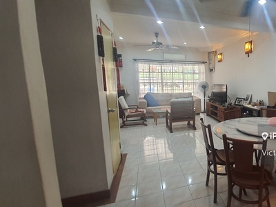 Double storey link house for sale