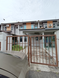 Double Storey Low Medium Terrace House Taman Laman Indah Kangkar Pulai for Rent