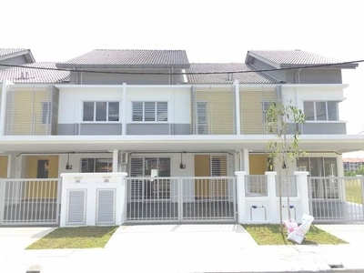 Double Storey Salak Residence For Sale