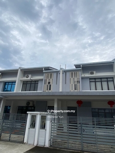 Double storey terrace,intermediate,4rooms 3bath,gated guarded,basic