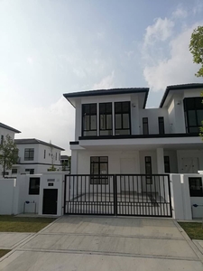 End Lot Double Storey Terrace House Eco Grandeur Graham Garden Bandar Puncak Alam For Sale