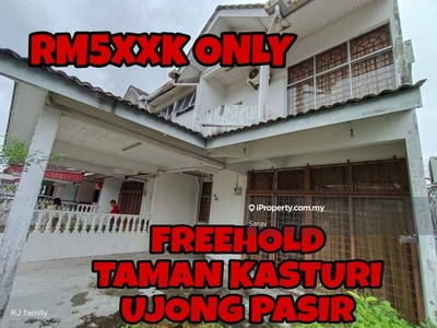 Freehold Taman Kasturi Double Storey Terrace