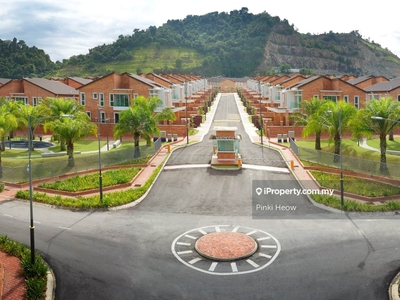 Goodview Heights @ Hibiscus Townhouse ,Ground &1st Floor For Sale