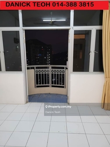 Jubilee 5 Apartment Located in Gelugor, University of Malaysia