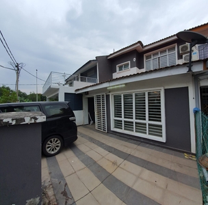 [ Renovated ] SP4 Bandar Saujana Putra Double Storey House For Sale